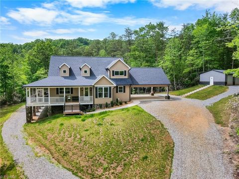 Single Family Residence in Hays NC 4646 Cabin Creek Road.jpg
