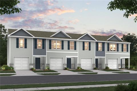Townhouse in Advance NC 105 Crest Lane.jpg