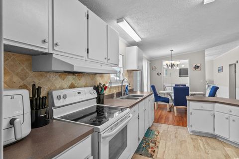 Manufactured Home in Myrtle Beach SC 953 Wayland Circle 27.jpg