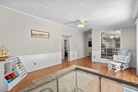 Manufactured Home in Myrtle Beach SC 953 Wayland Circle 30.jpg