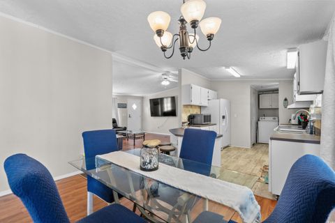 Manufactured Home in Myrtle Beach SC 953 Wayland Circle 33.jpg