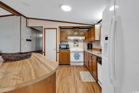 Mobile Home in Garden City Beach SC 760 Patrick Rd 17.jpg