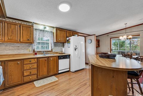 Mobile Home in Garden City Beach SC 760 Patrick Rd 21.jpg
