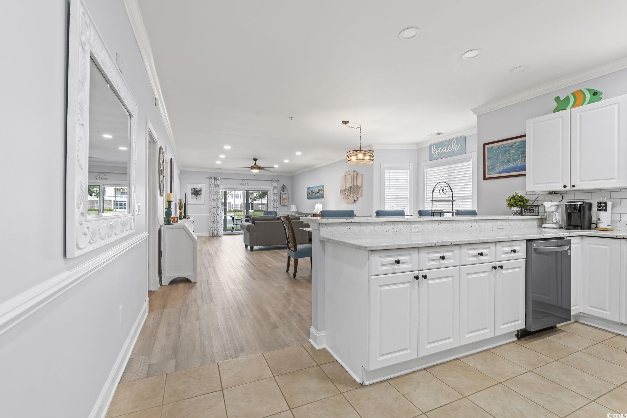 Condominium in Myrtle Beach SC 4887 Luster Leaf Circle #105 5.jpg