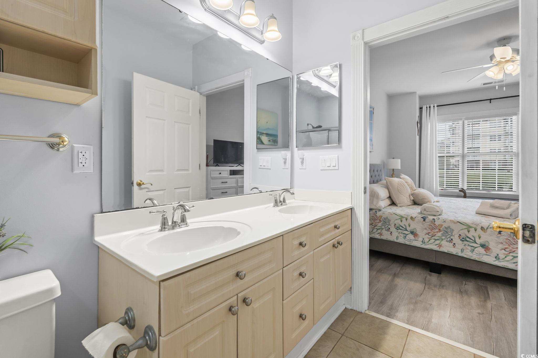 Condominium in Myrtle Beach SC 4887 Luster Leaf Circle #105 22.jpg
