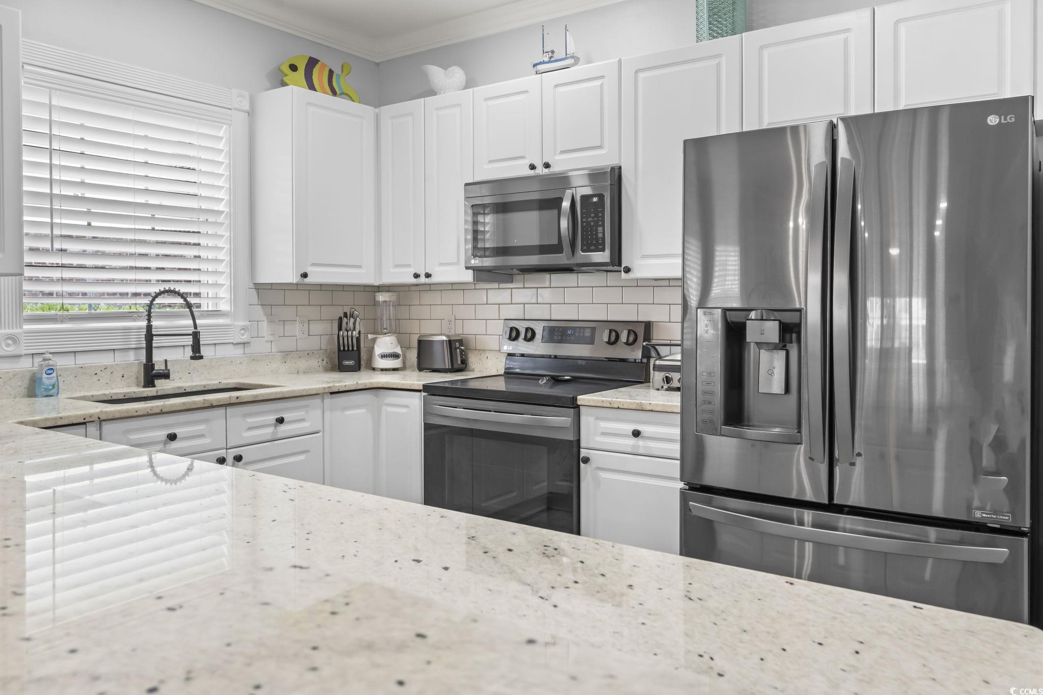 Condominium in Myrtle Beach SC 4887 Luster Leaf Circle #105 6.jpg