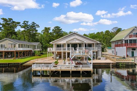 Single Family Residence in Conway SC 460 River Front St. S.jpg