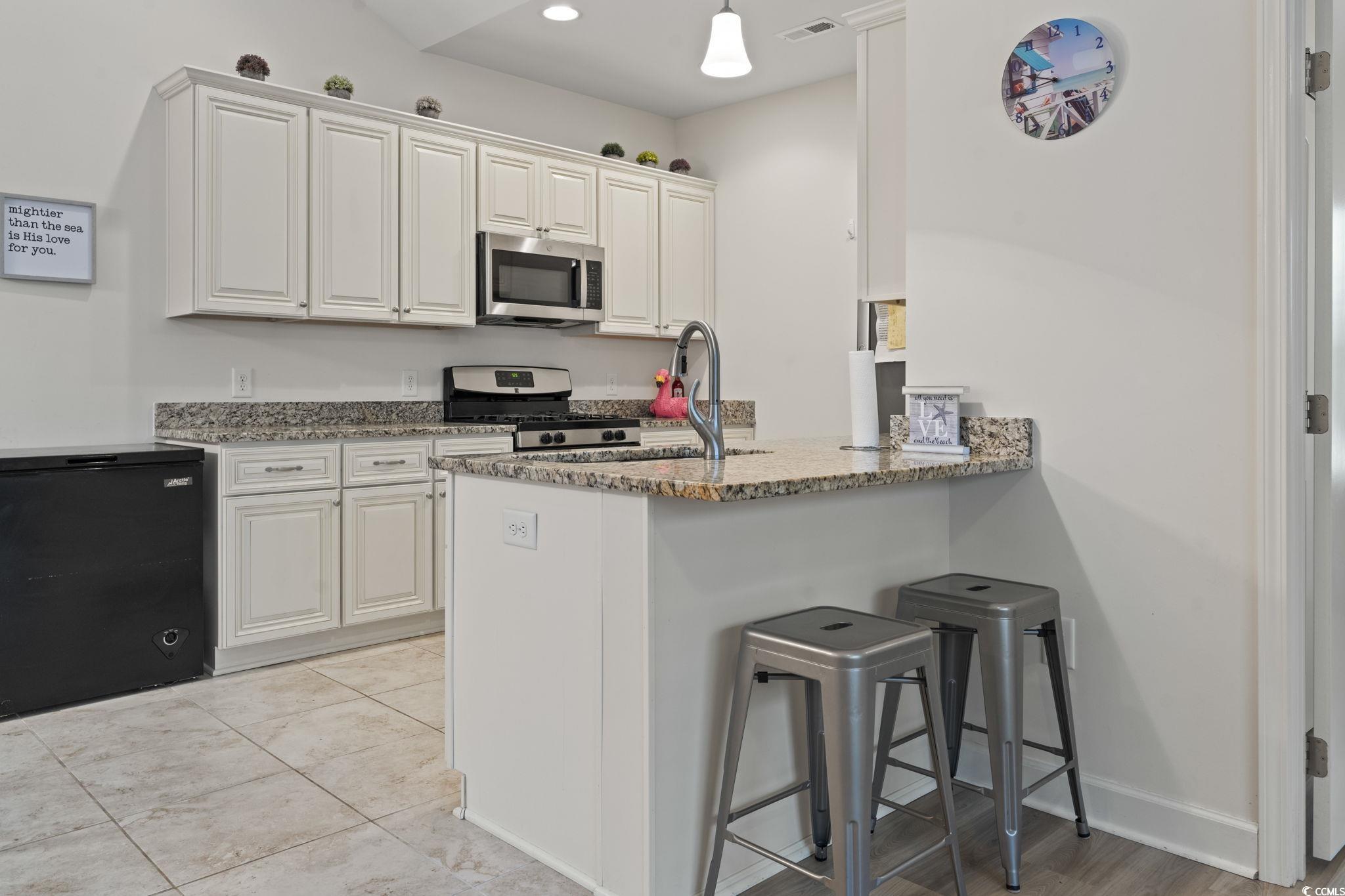 Single Family Residence in LITTLE RIVER SC 4331 Grande Harbour Blvd 19.jpg