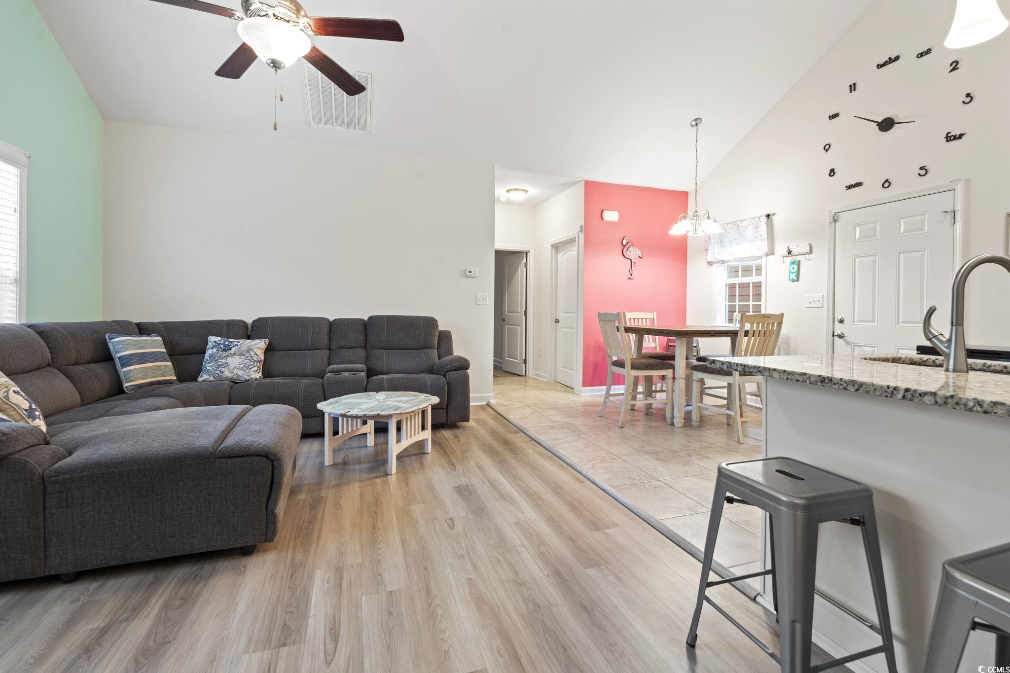 Single Family Residence in LITTLE RIVER SC 4331 Grande Harbour Blvd 5.jpg