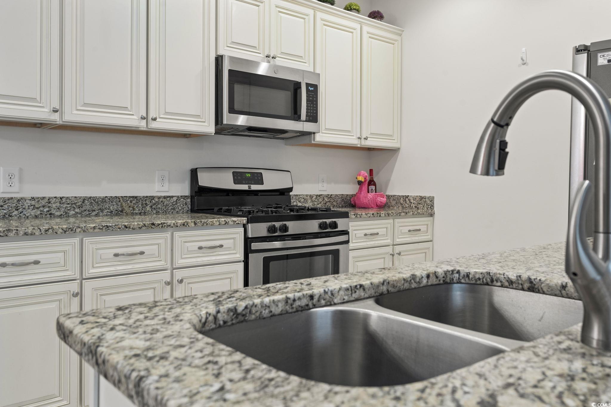 Single Family Residence in LITTLE RIVER SC 4331 Grande Harbour Blvd 18.jpg