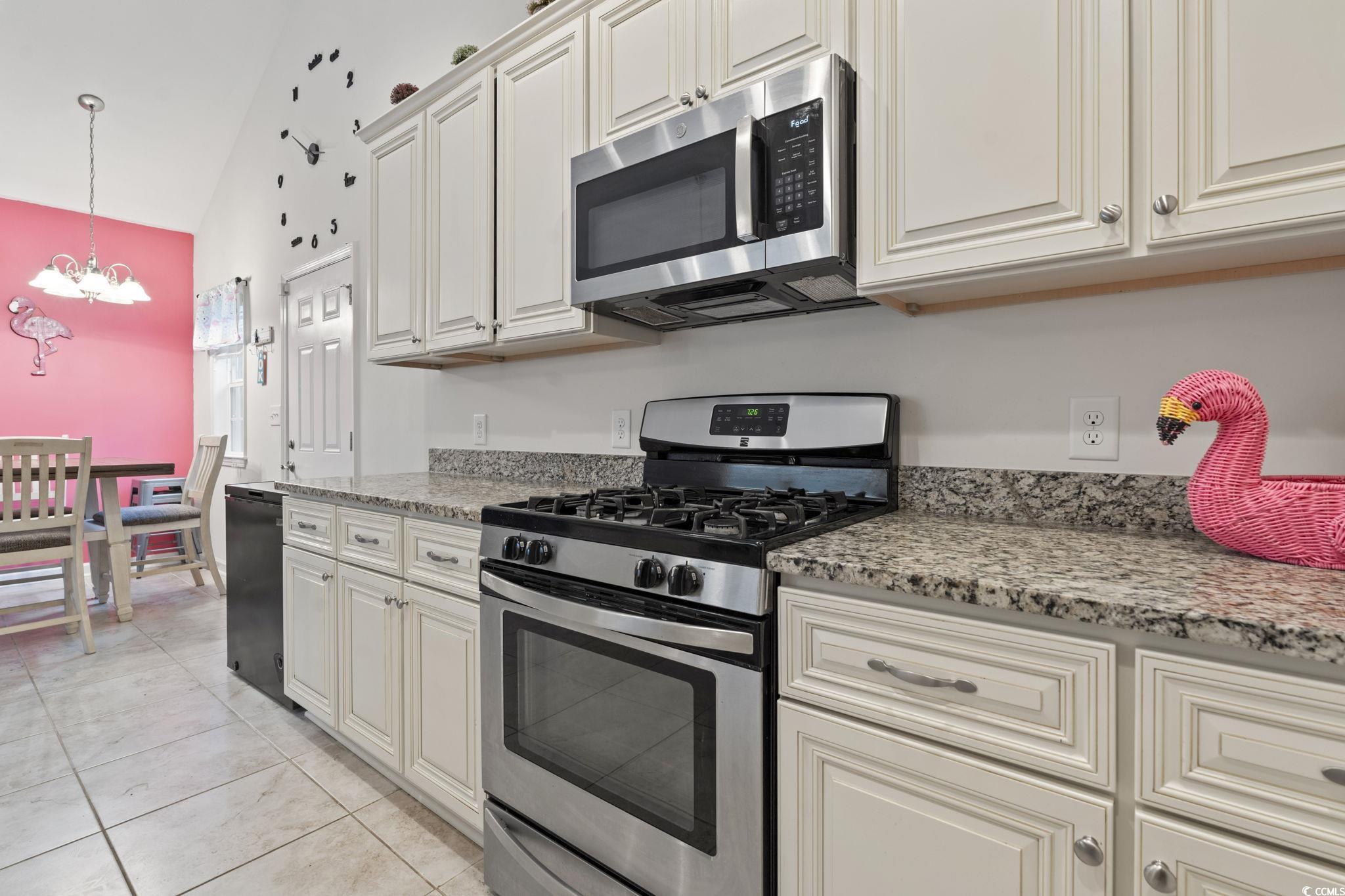 Single Family Residence in LITTLE RIVER SC 4331 Grande Harbour Blvd 16.jpg