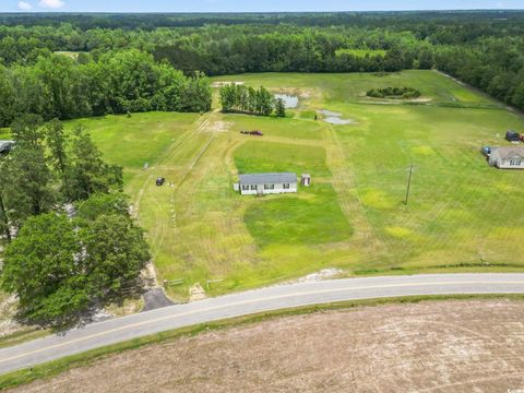 Mobile Home in Nichols SC 6608 Black Creek Rd 31.jpg
