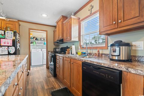 Mobile Home in Nichols SC 6608 Black Creek Rd 17.jpg