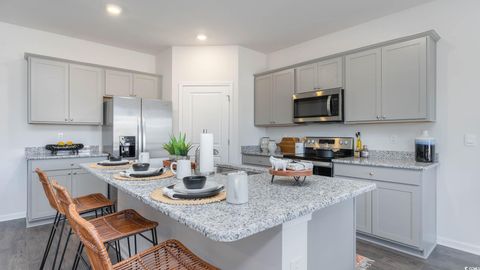 Single Family Residence in LITTLE RIVER SC 724 Wallace Dr 2.jpg