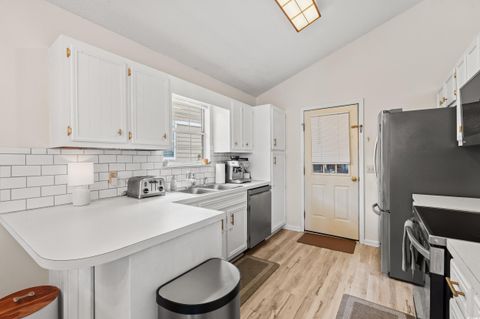 Single Family Residence in Little River SC 890 Knoll Dr 13.jpg