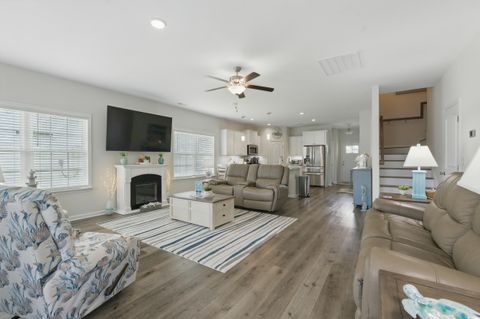 Single Family Residence in Surfside Beach SC 668 Rycola Circle 4.jpg