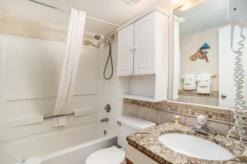 Condominium in Myrtle Beach SC 1605 S Ocean Blvd #204 10.jpg
