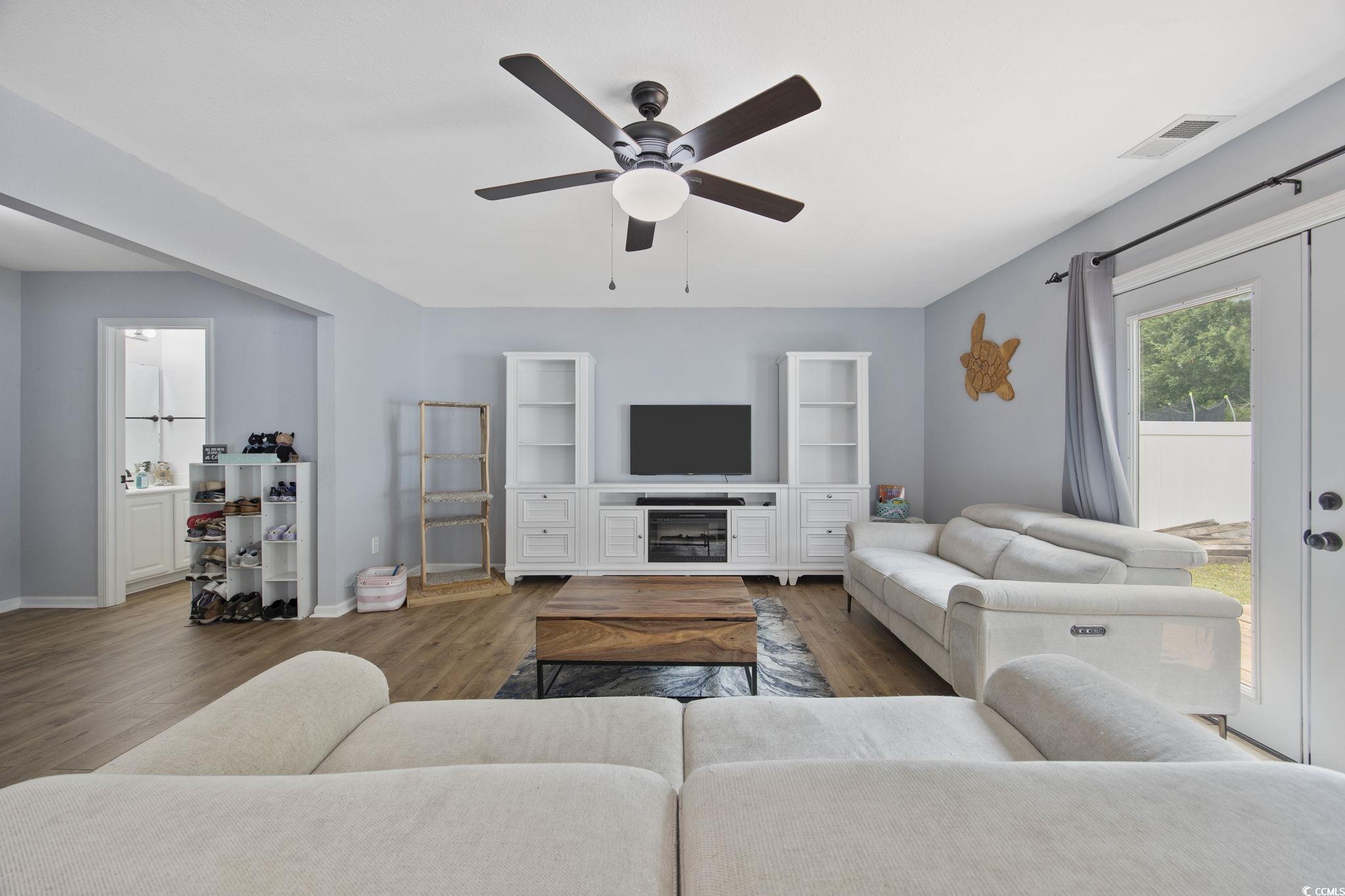 Single Family Residence in Myrtle Beach SC 1097 Stoney Falls Blvd 11.jpg