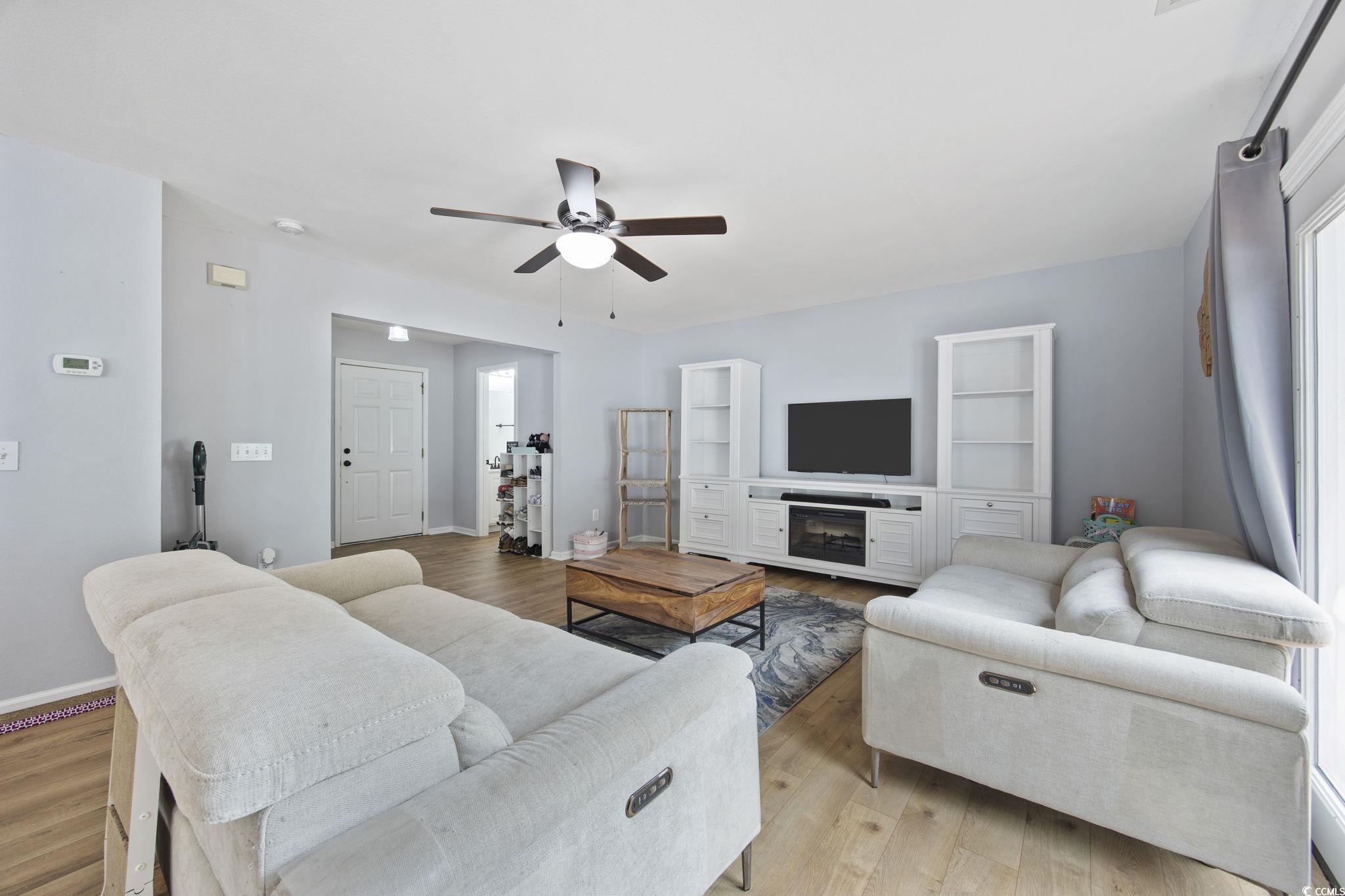 Single Family Residence in Myrtle Beach SC 1097 Stoney Falls Blvd 1.jpg