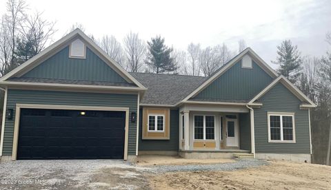 Single Family Residence in Ballston Spa NY 5 Jennifer Lane.jpg