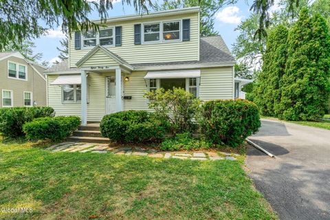Single Family Residence in Schenectady NY 1525 Unadilla Street.jpg