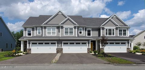 Townhouse in Latham NY 32 Priddle Lane.jpg