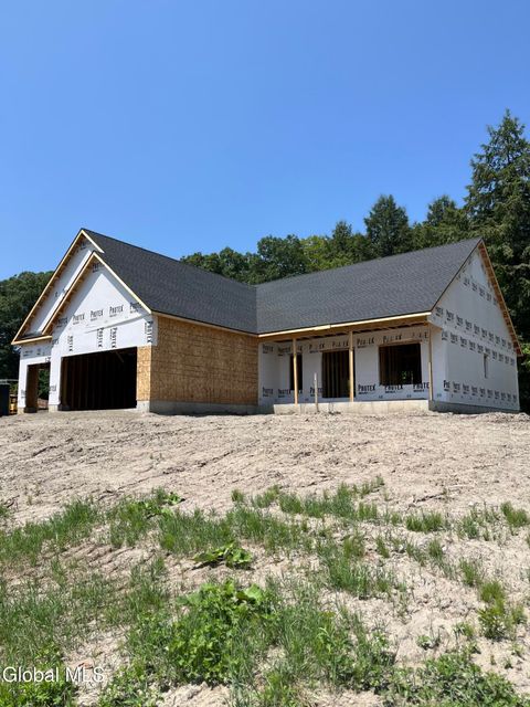 Single Family Residence in Glenville NY 133 Hetcheltown Road.jpg