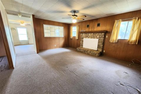 Single Family Residence in Bandera TX 1177 Old Hondo Highway 6.jpg