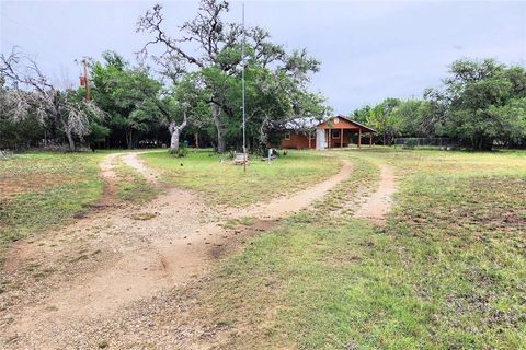 Single Family Residence in Bandera TX 1177 Old Hondo Highway 1.jpg