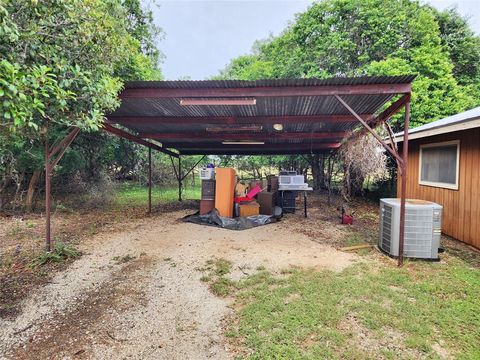 Single Family Residence in Bandera TX 1177 Old Hondo Highway 26.jpg