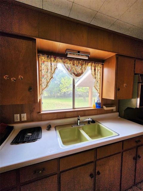 Single Family Residence in Bandera TX 1177 Old Hondo Highway 12.jpg