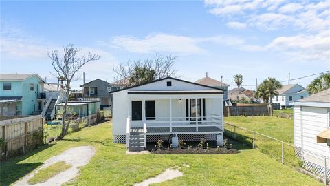 Single Family Residence in Galveston TX 2207 Hollywood Avenue.jpg