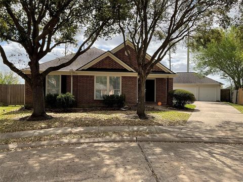 Single Family Residence in Richmond TX 21903 Grand Brook Lane.jpg