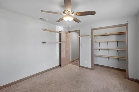 Single Family Residence in Beeville TX 304 E Inez Street 20.jpg