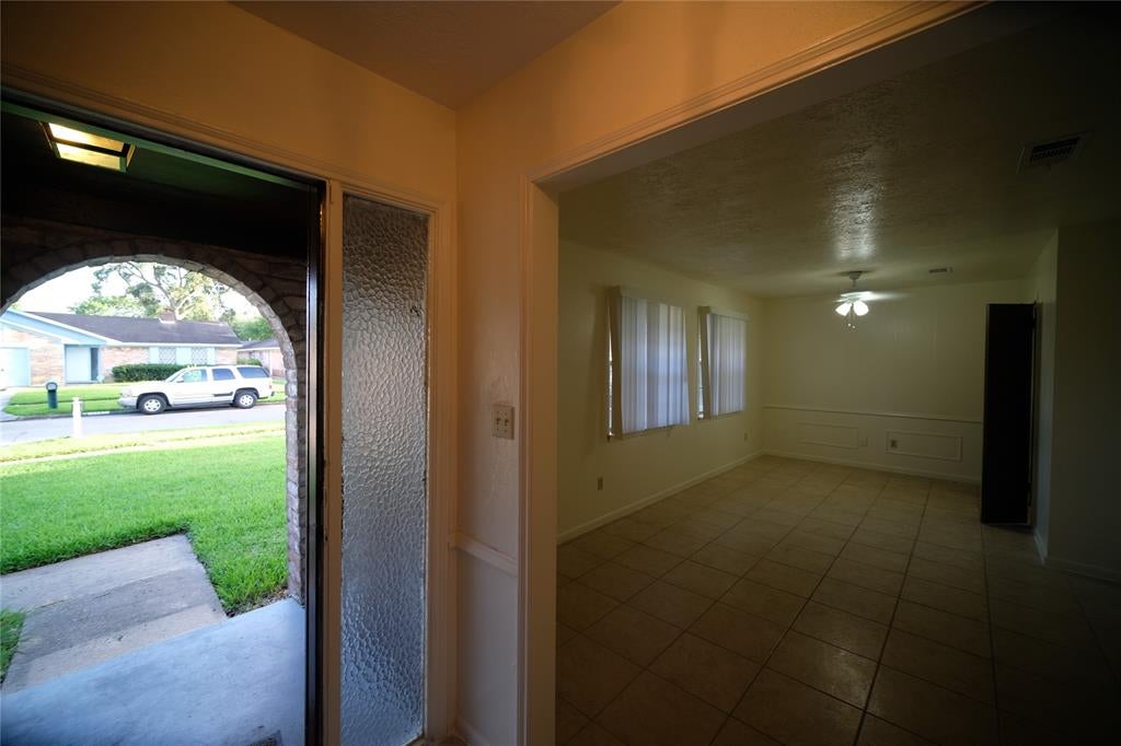 12326 Bexley Dr, Houston, TX 77099 photo