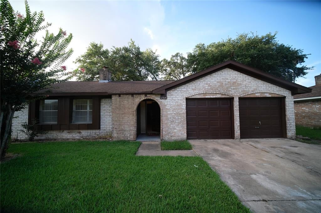 12326 Bexley Dr, Houston, TX 77099