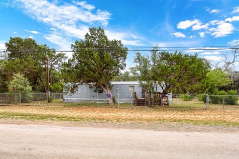 Manufactured Home in Bandera TX 7075 Whartons Dock Road.jpg