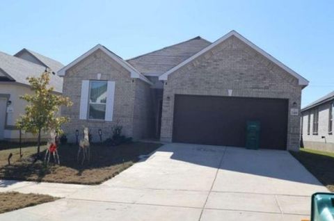 Single Family Residence in Boerne TX 248 W Granite Shores Drive.jpg