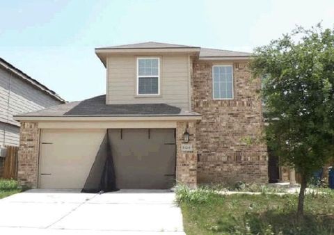 Single Family Residence in Von Ormy TX 15238 Walcott Ridge.jpg