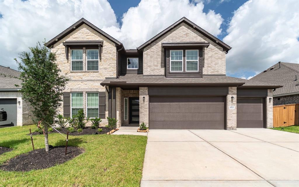 8915 Rose Jade Dr, Iowa Colony, TX 77583