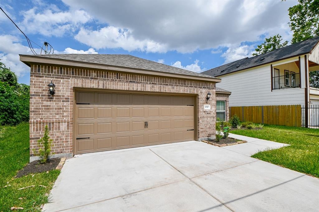 6710 Utah St, Houston, TX 77091 photo
