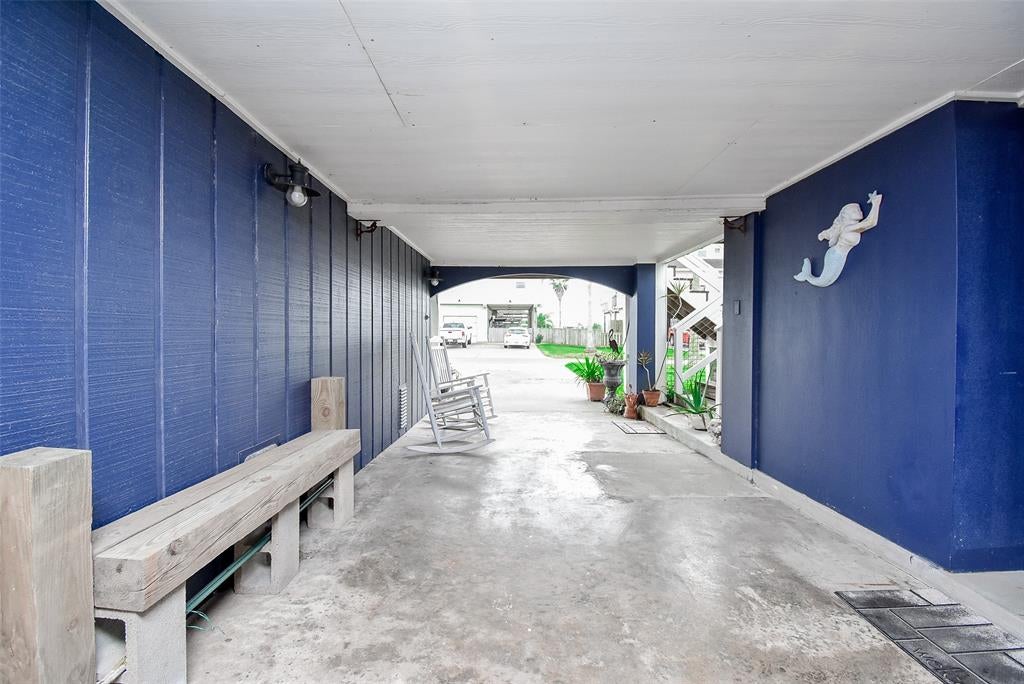 16630 Bermuda Way, Jamaica Beach, TX 77554 photo