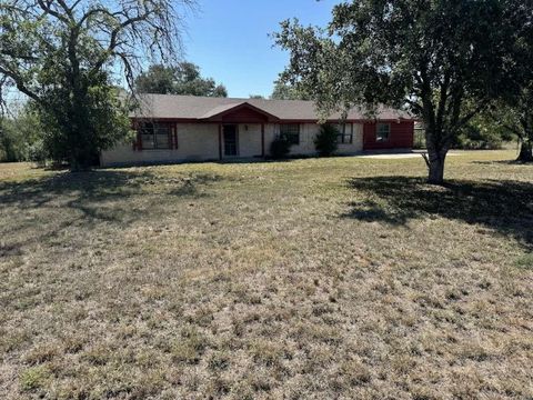 Single Family Residence in Beeville TX 5996 Yucca Trail.jpg