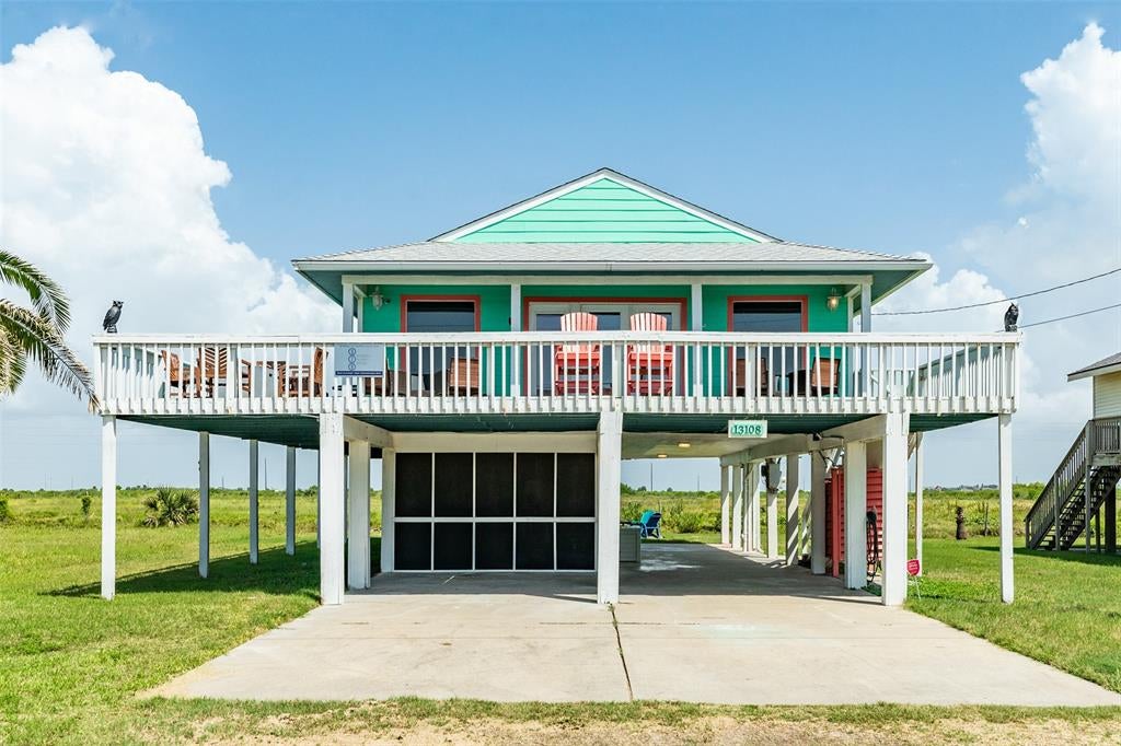 13108 John Reynolds Rd, Galveston, TX 77554