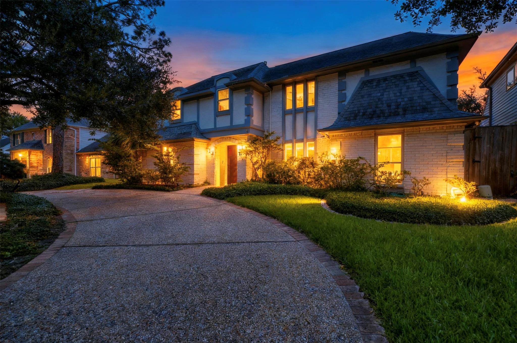 923 Daria Dr, Houston, TX 77079 photo