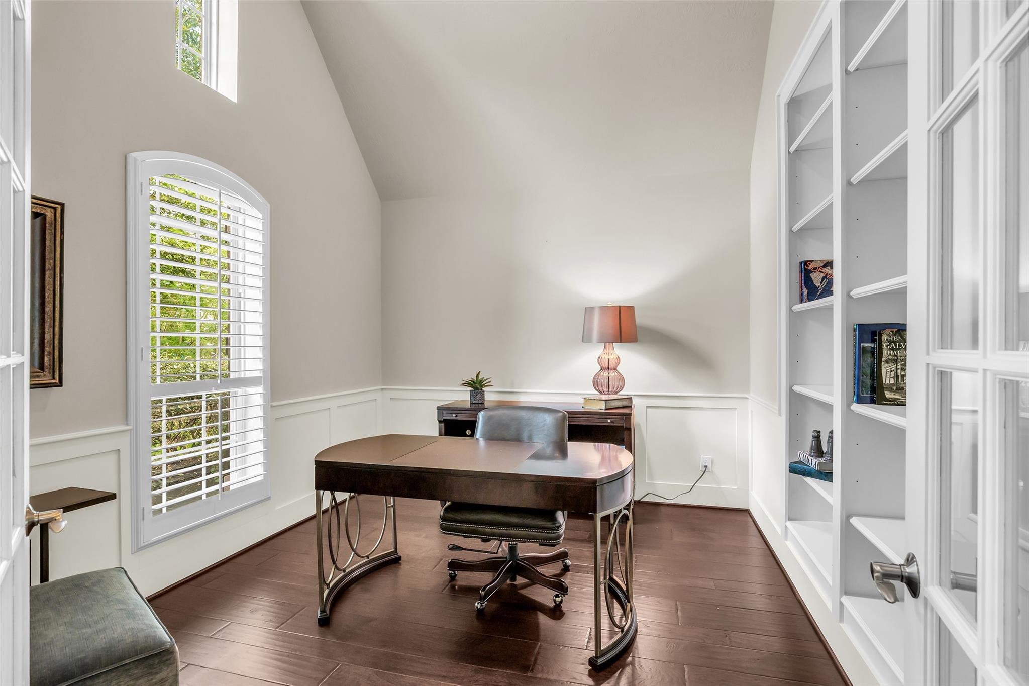 246 Hearthshire Cir, The Woodlands, TX 77354 photo