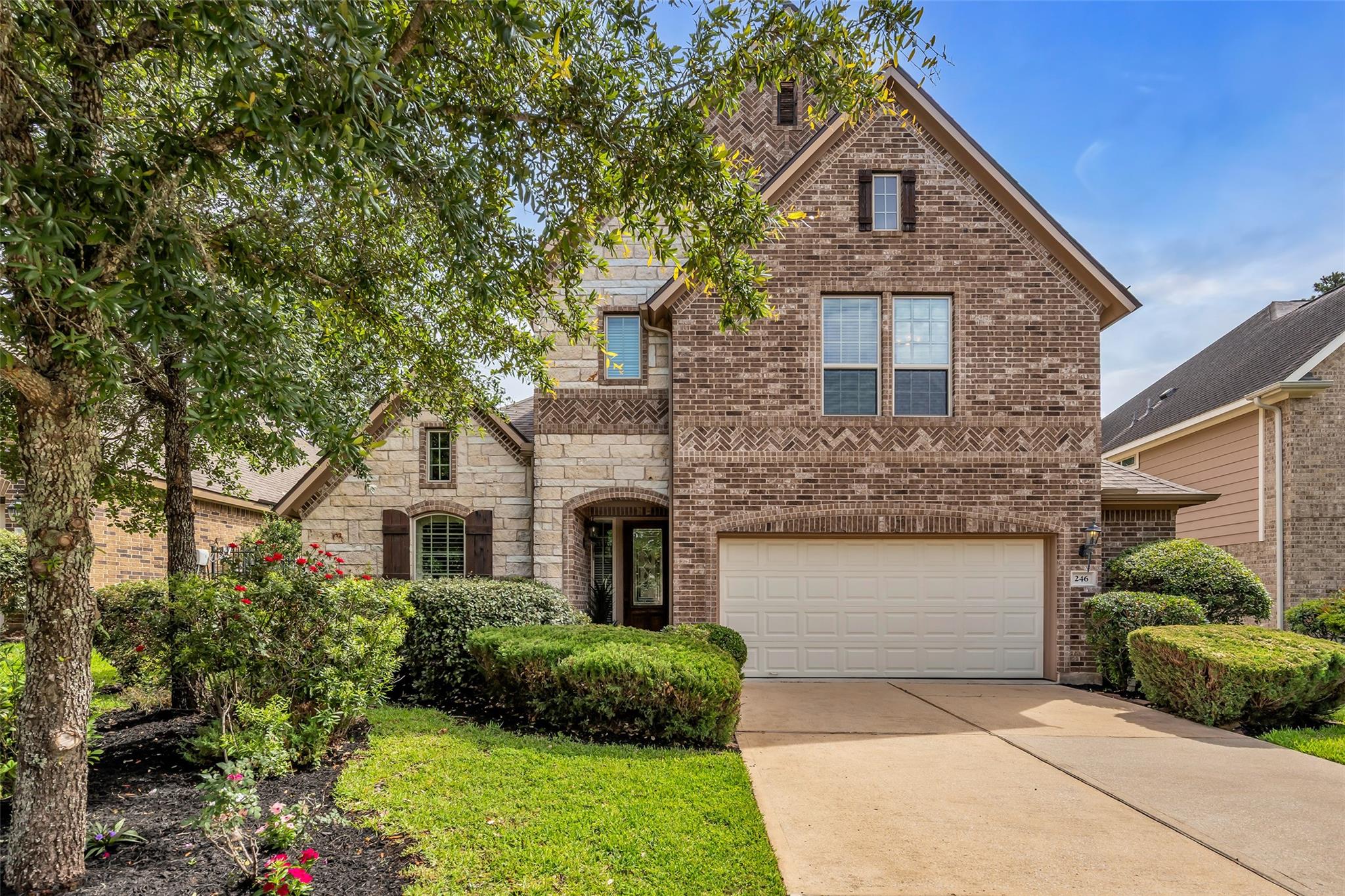 246 Hearthshire Cir, The Woodlands, TX 77354