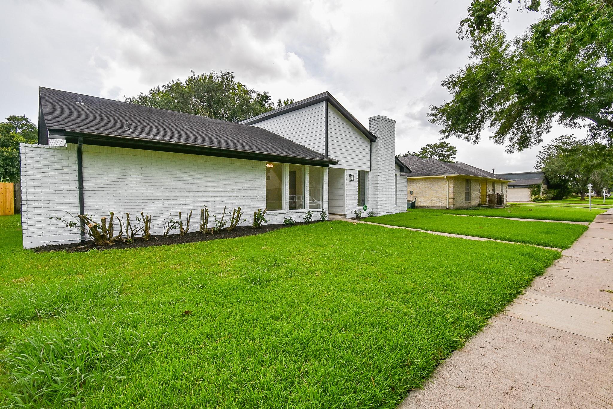 1815 Mustang Spring Dr, Missouri City, TX 77459 photo