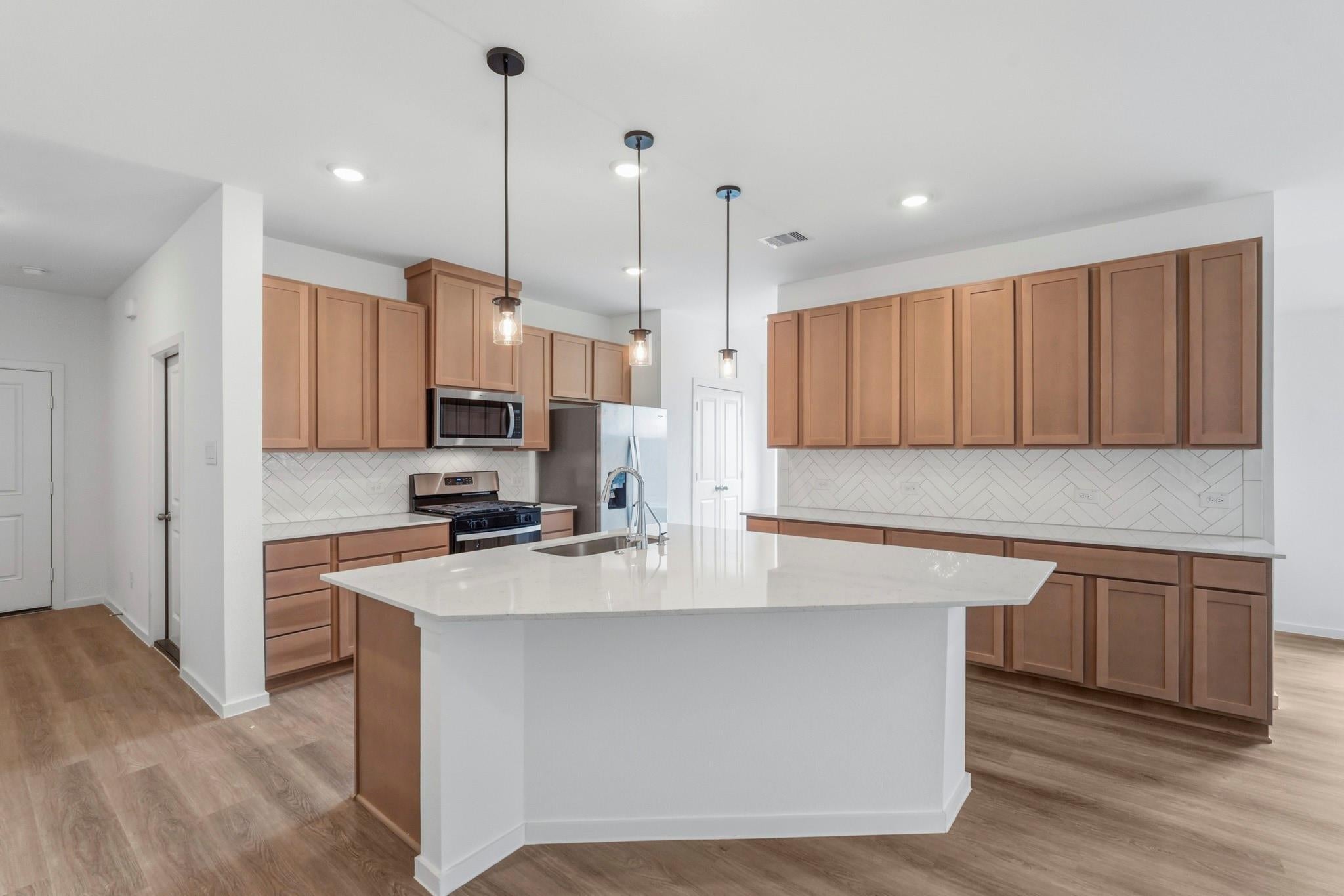 21910 Vernazza Bend Dr, Hockley, TX 77447 photo