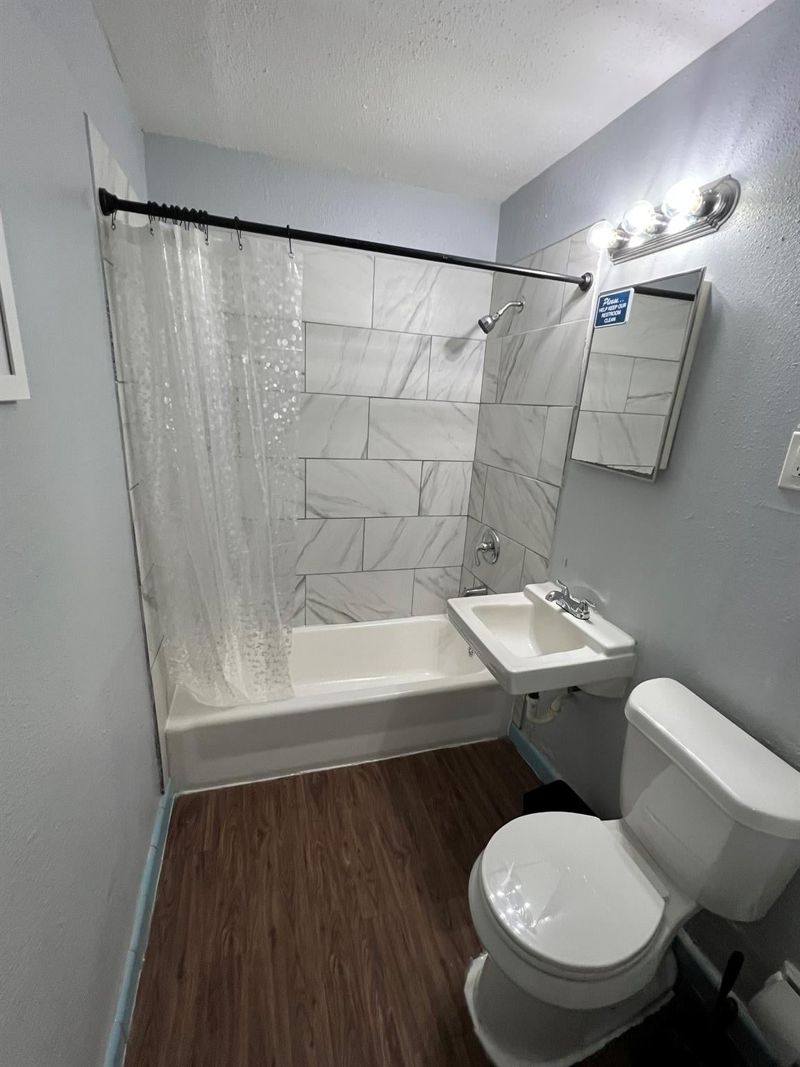 1005 Bank Dr, Houston, TX 77547 photo